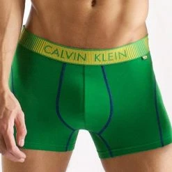 Calvin Klein 6438425 Limited Edition Countries Trunk