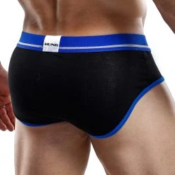 Hung HGJ004 Brief 10 Hung HGJ004 Brief